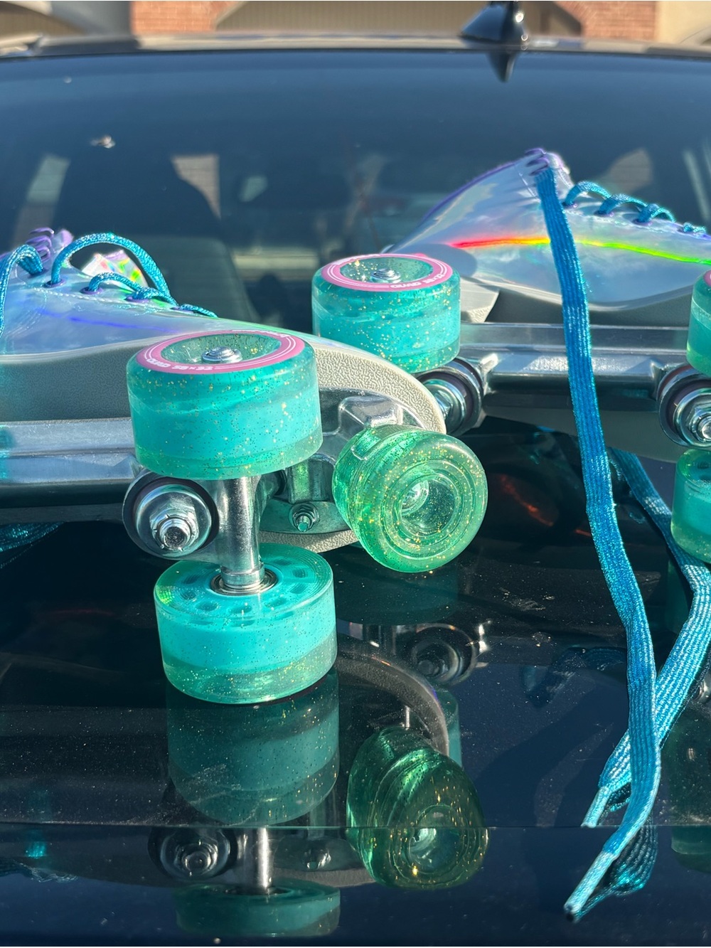 Impala Holographic Roller Skates for Women — Purple & Teal Size 6 - Picture 5 of 10